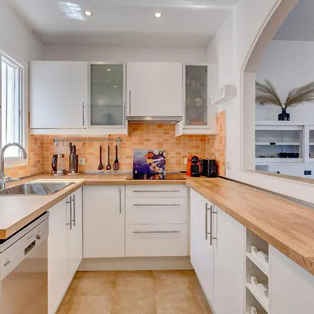 Apartman Bellarosa Sunset Ocean View In With Airco, Garage