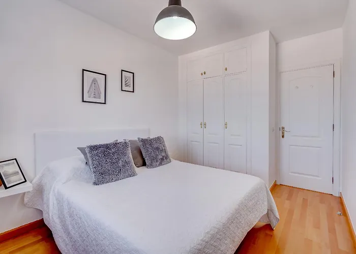 Bellarosa Sunset Ocean View In With Airco, Garage Appartement *